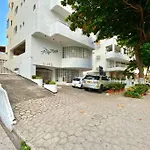 Laguito Beach Apartment